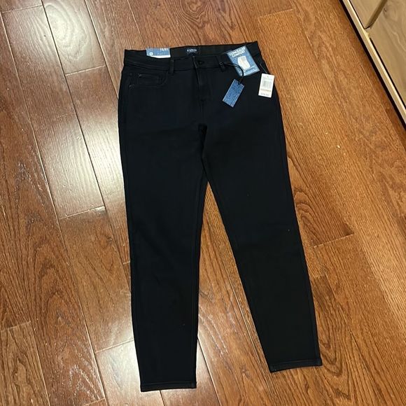 Curve Appeal High Rise Comfort Waist Skinny - Picture 2 of 4